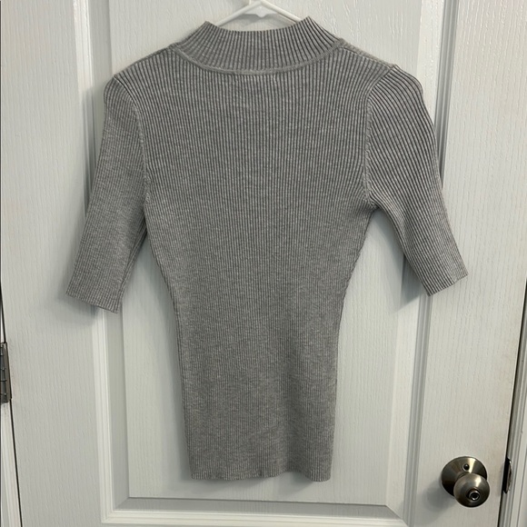 Gray Ribbed Knit Top - Picture 3 of 3